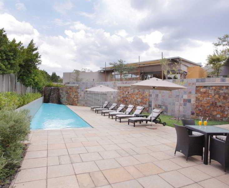 The Capital 20 West Apartment Johannesburg Exterior photo